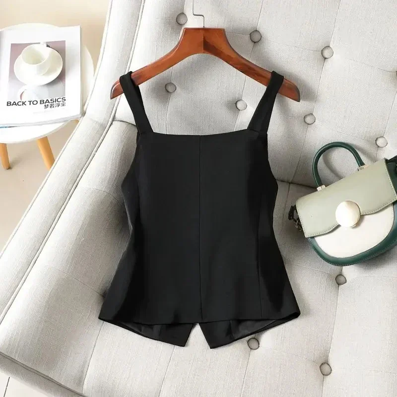 QNQO Camisole for Women Vests V-neck Spaghetti Strap Backless Sleeveless Tops 2025 Streetwear New Fashion Single Breasted Vest 3