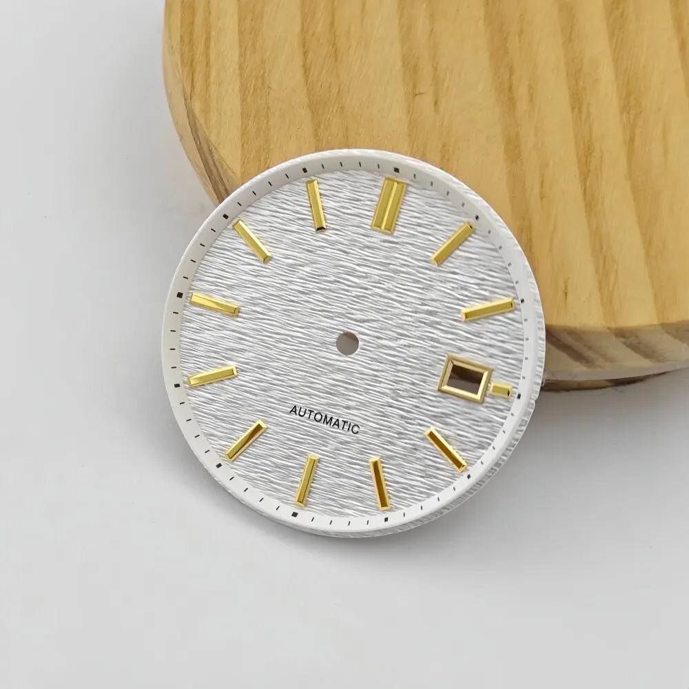 Elegant Transverse Stripe Textured Watch Dial - Grand Collection Edition