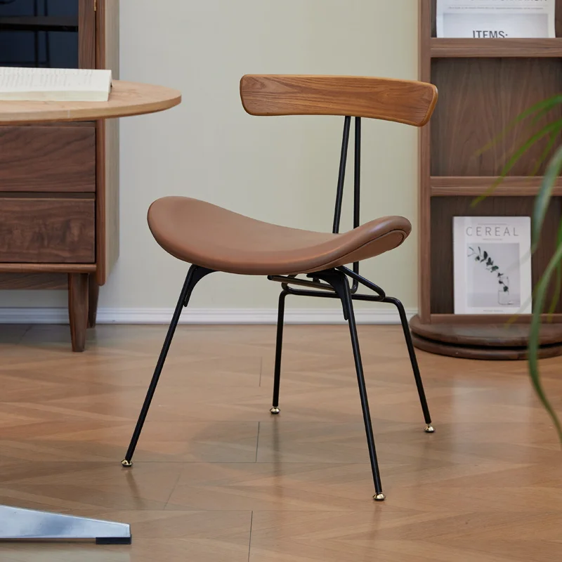 Nordic Designer Leisure Backrest Chair Solid Wood Vintage Iron Luxury Ant Dining Chair Industrial Style Leather Seat Furniture