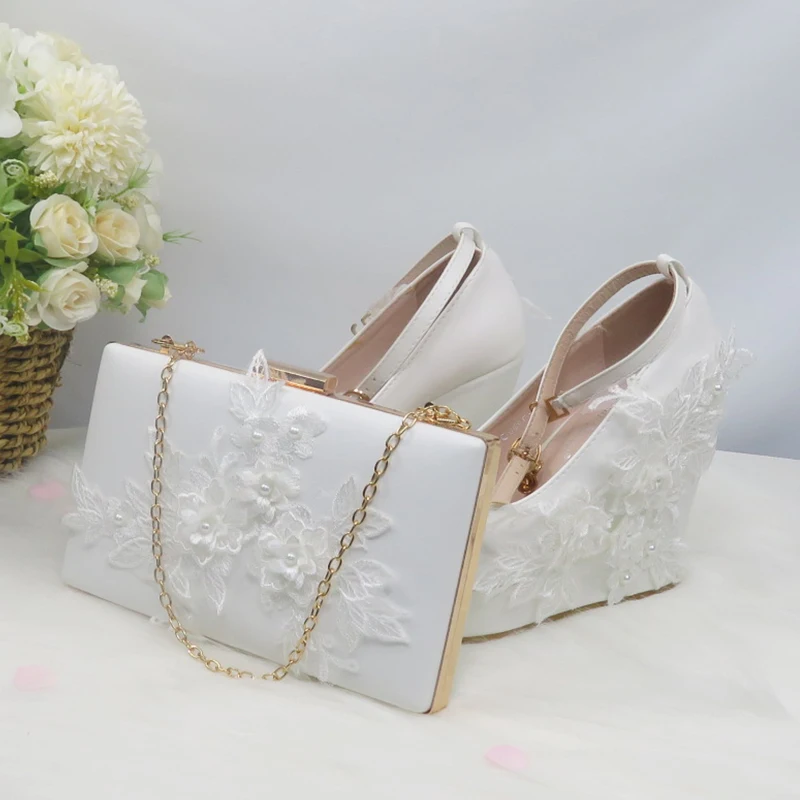 2022 New Arrival White Lace Flower Wedding Shoes Bag Set Ankle Strap