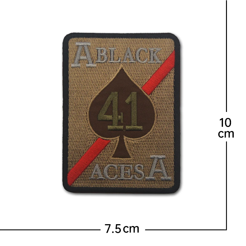 Agatige 4 Pezzi Poker Toppa Adesiva termoadesive, Patch Ace Card Toppa Ricamata Ferro o Cucitura, Iron-On Poker Card Emblem Appliques Ricamate Patch Iron-on Carta da Gioco Applique T-Shirt Fai da Te