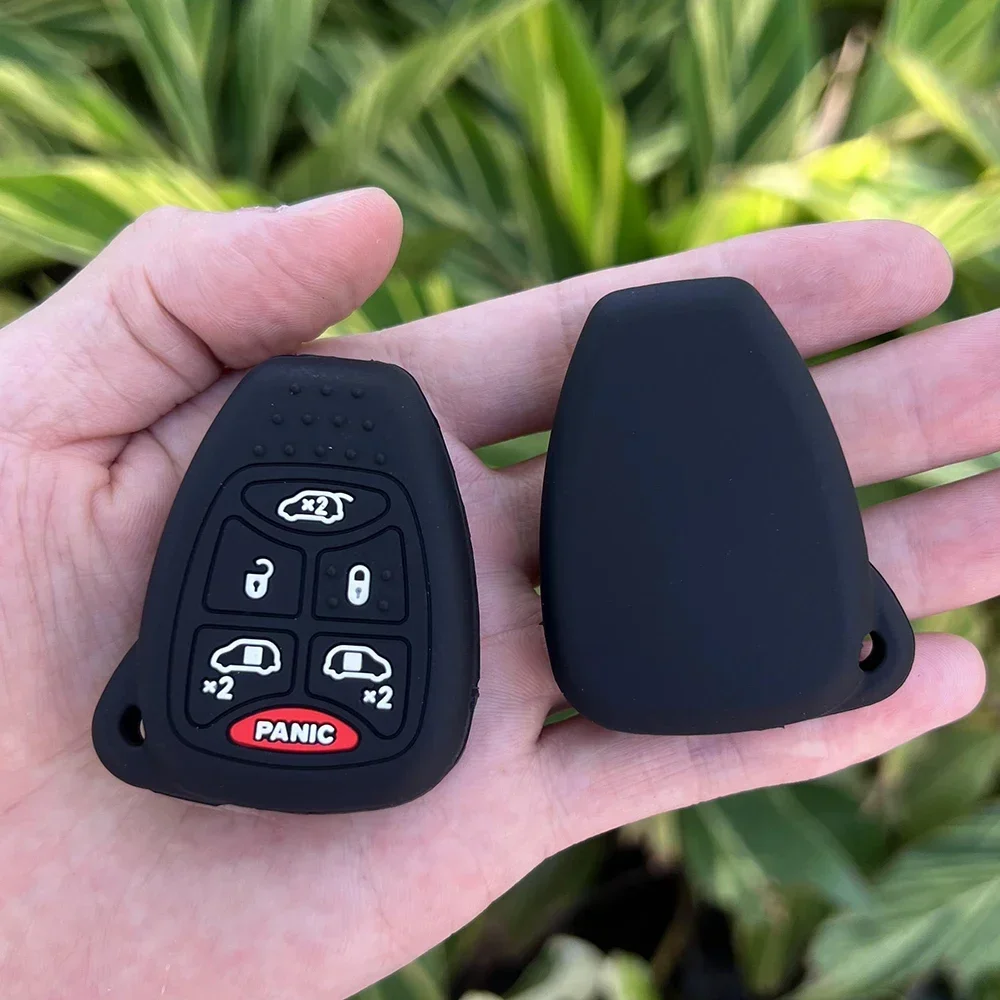 Car Key Case For 2004 2005 2006 2007 Dodge Chrysler Grand Voyager Town & Country 6 Buttons Silicone Key Cover Protect Skin Keychain