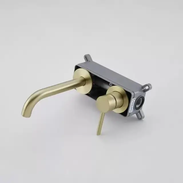 สแตนเลสห้องน้ําก๊อกน้ําอ่างล้างจานอ่างล้างหน้า Matte Black gold ร้อนและเย็น Wall Mount Spout Bath พร้อมที่จับ 1