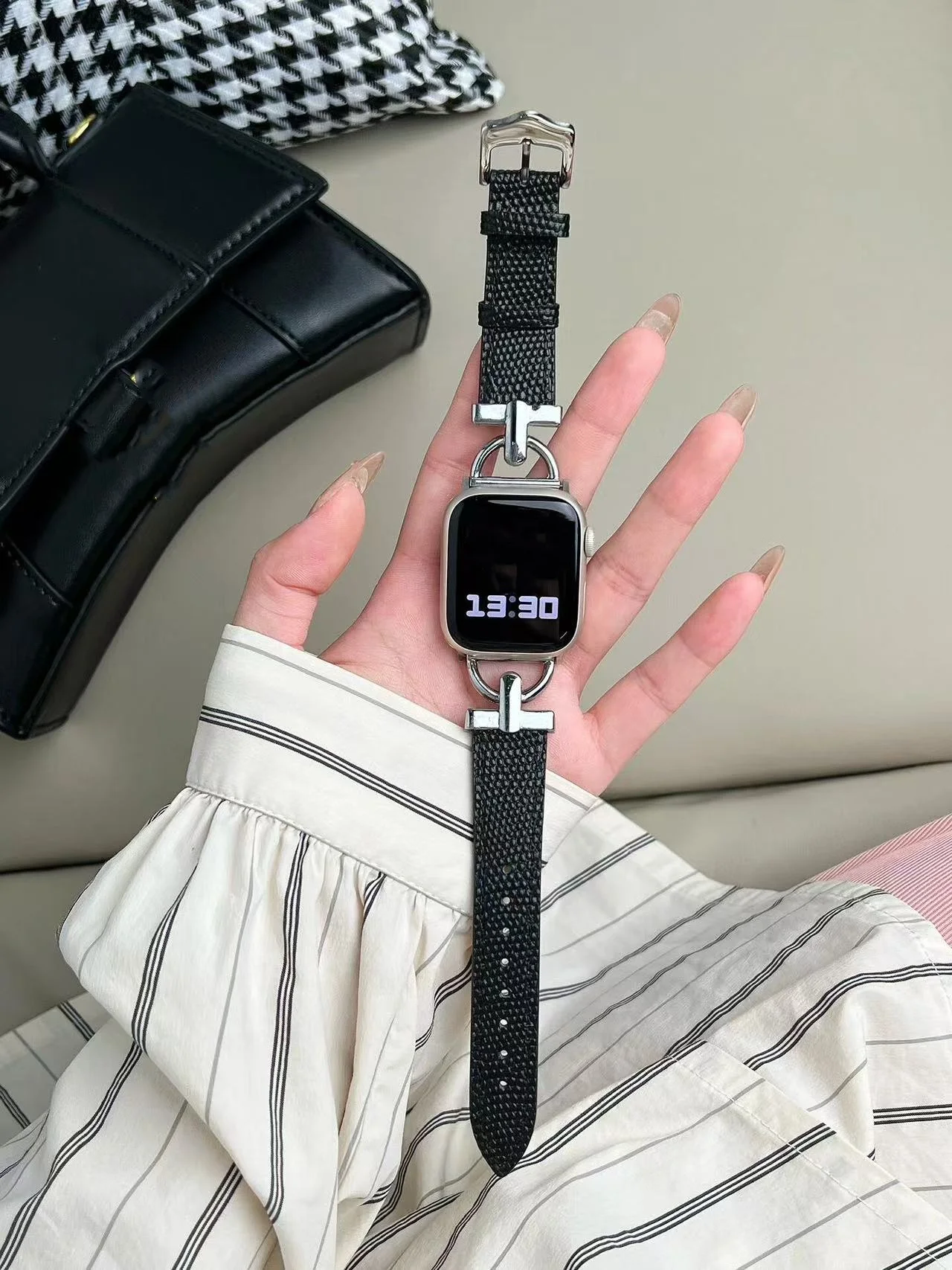 Elegant Leather Loop Wristband