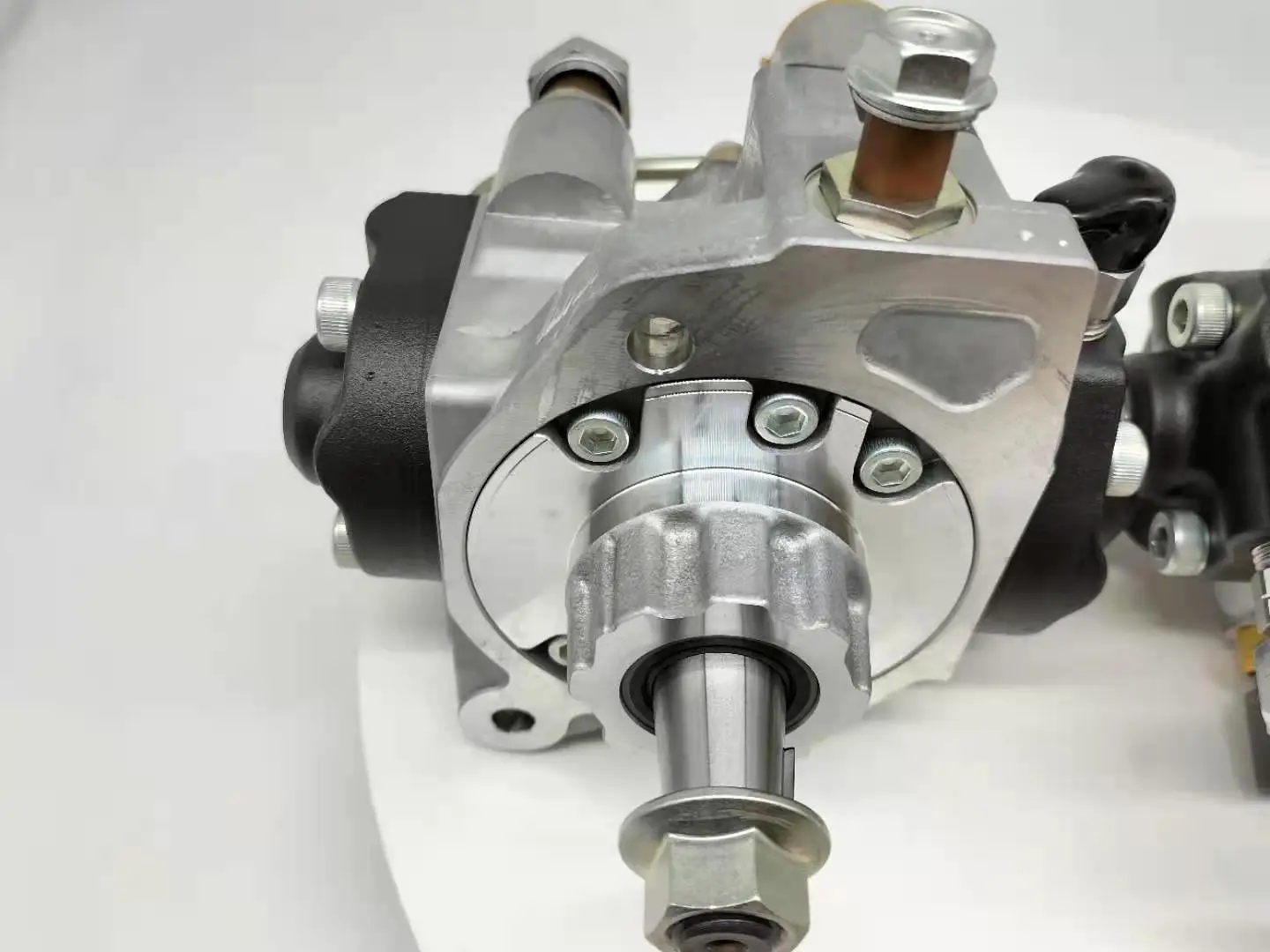 

Engine Fuel Injector Pump for 4HK1 ZX280LC Fuel Pump 8-97306044-9 High Pressure Oil Pump Assembly