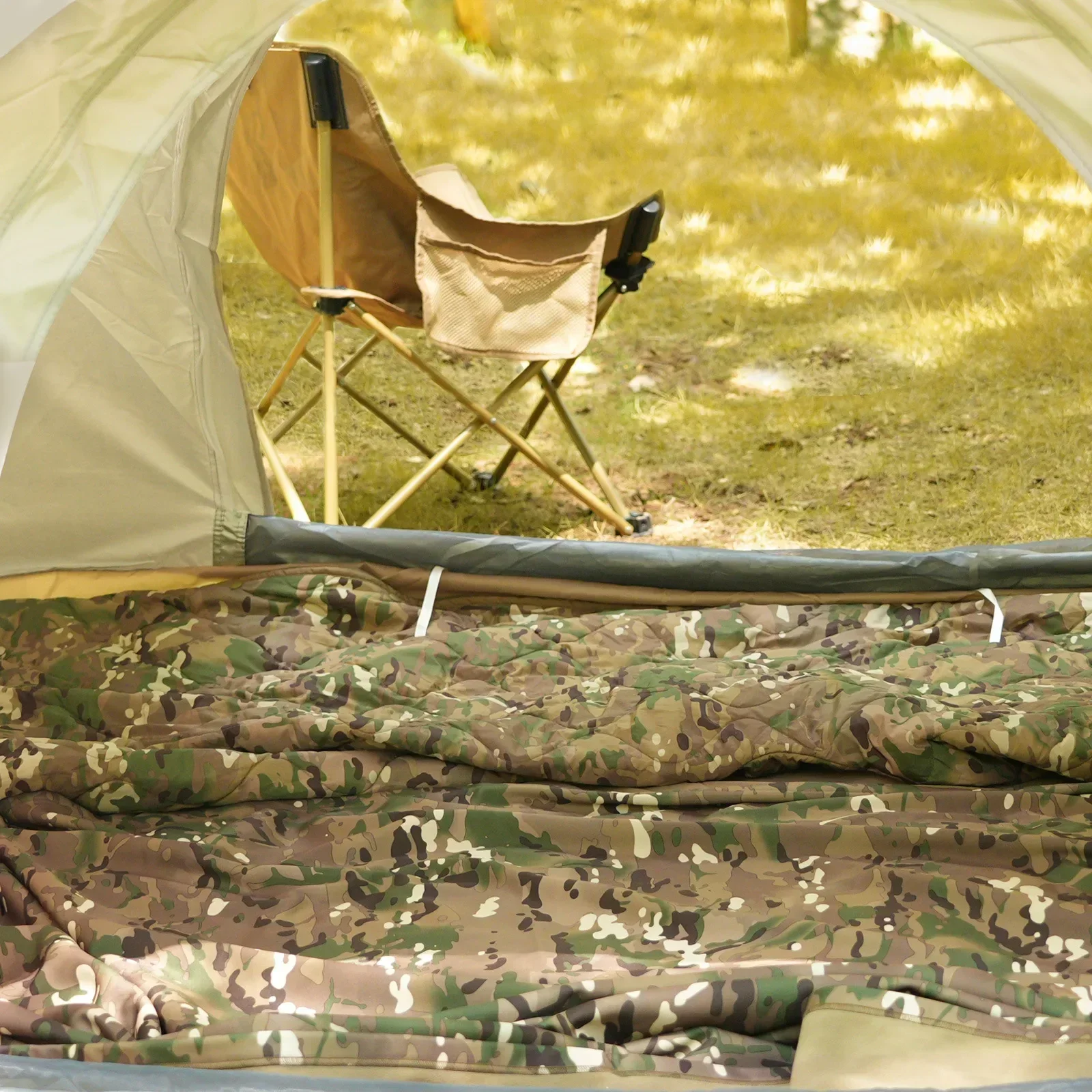 Outdoor Camouflage Quilt, Camping Multifunctional Nap Blanket, Button Picnic Quilted Quilt, Camping Mat, Camping Supplies 4
