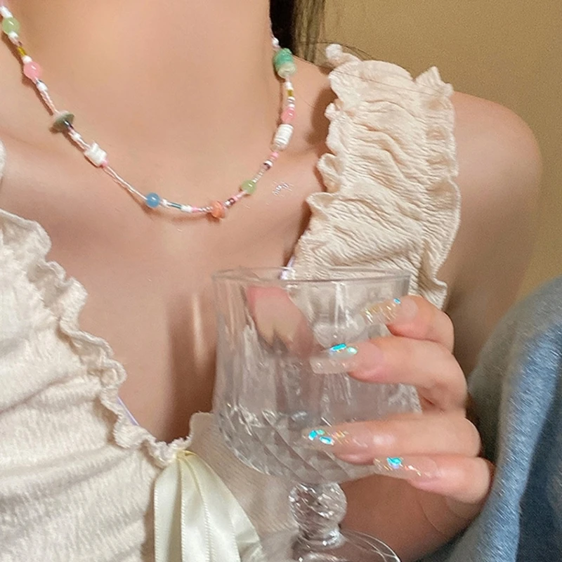 

Colorful Beads Choker Chain Necklace Resin Material Suitable for Everyday Wear