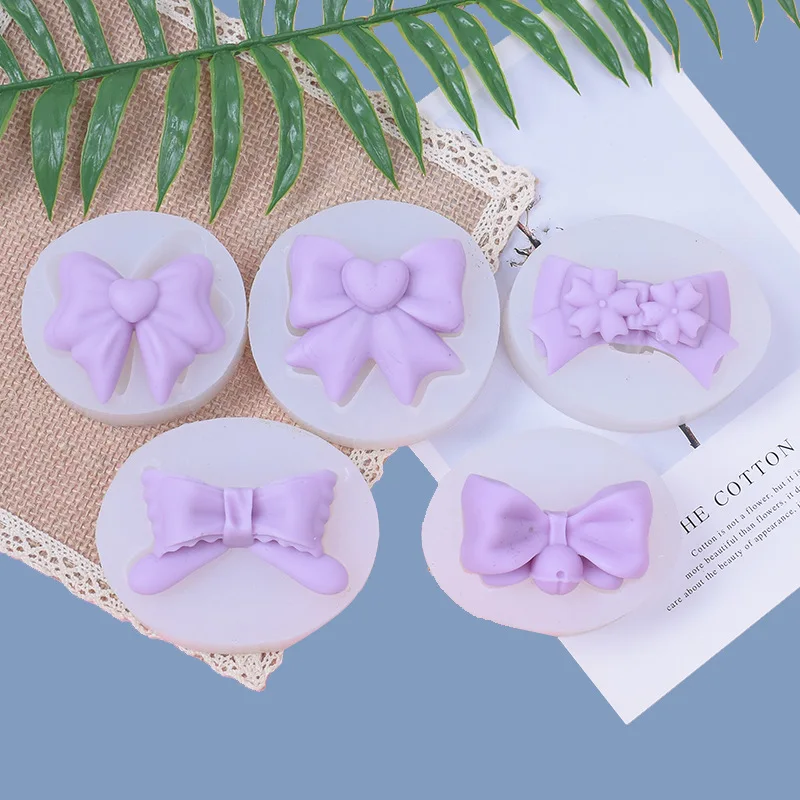 

Силиконовая форма в форме банта для украшения торта