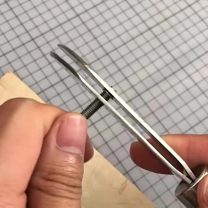 Leather Tool Leather Working Tools Adjustable Leather Edge Stitching Groover Craft Groove Gouge DIY Tool Crimper Slotting and Grooving