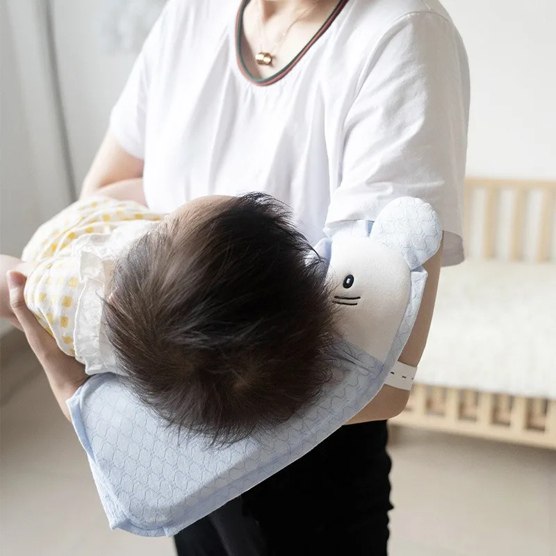 Baby feeding arm pillow Newborn cloud pillow gel Bamboo fiber breathable case All seasons