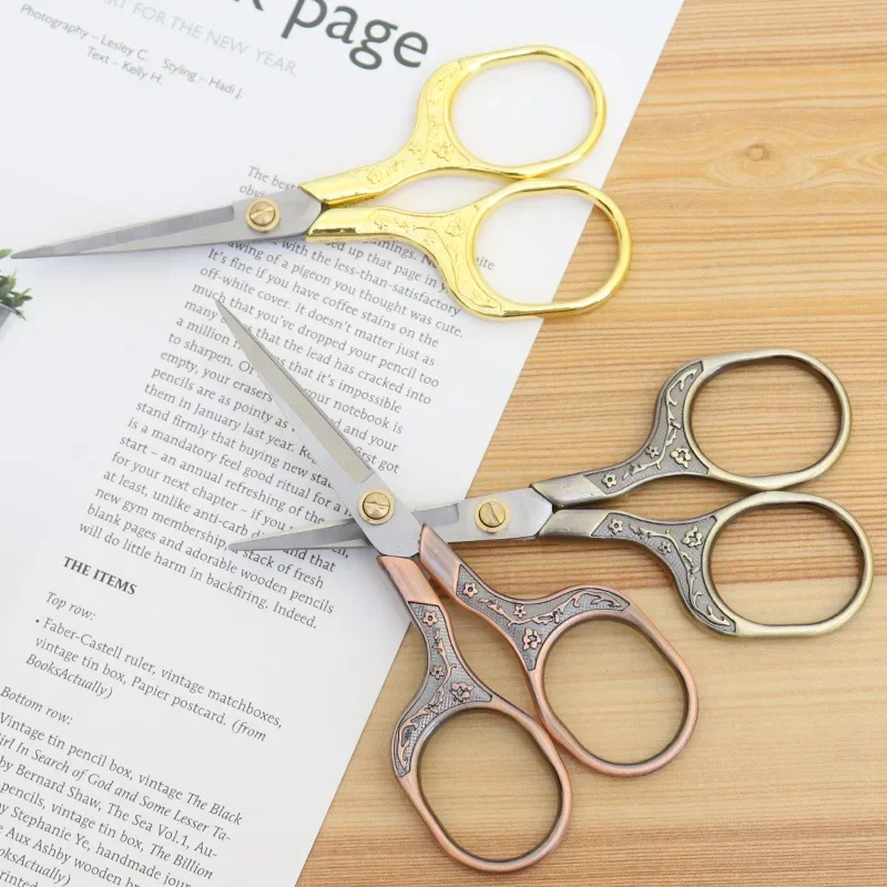 Sewing Scissors Vintage Stainless Steel Fabric Cutter Embroidery Plum Blossom Pattern Tailor Thread Sewing Tool