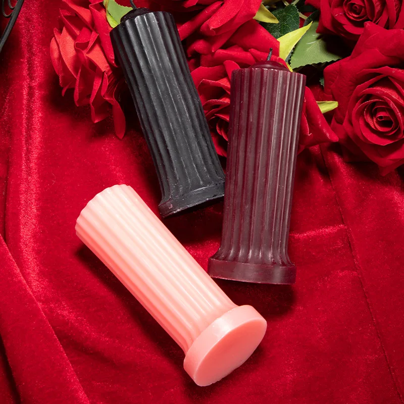 AdultsmToy Sexy Low Temperature Cylindrical Striped Candle Couple Foreplay Alternative Training Wax Drip Props Can Be Sent on Be