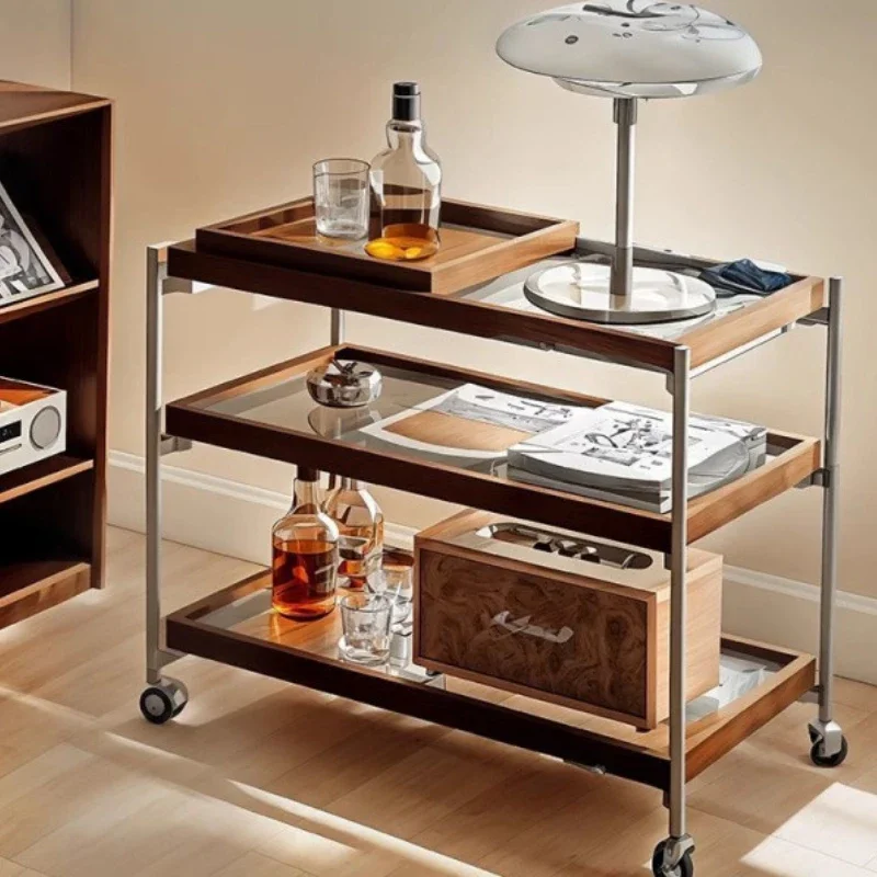 طاولة زاوية بجانب السرير بسيطة، عربة دوارة قديمة ل...