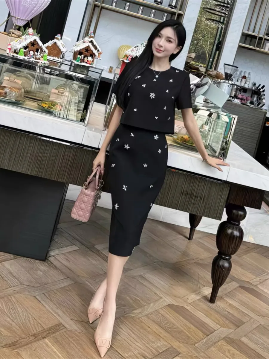 Temperament Elegant Two Piece Skirt Set 2025 Summer Outfit Heavy Industry Diamond Small Fragrant White Half Skirt Two-piece Set 6