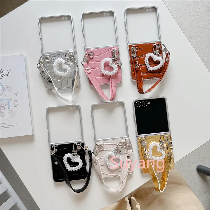 Pearl Heart PU Leather Alligator Pattern Wrist Strap Phone Cases For Samsung Galaxy Z Flip 7 6 5 4 3 Protection_voghion.com