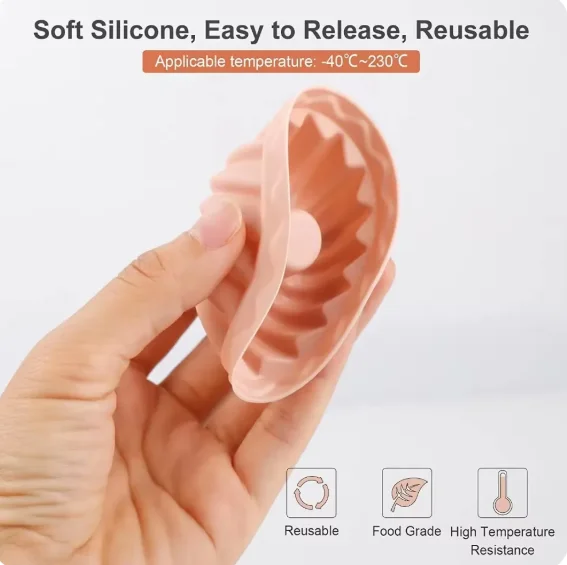 Vue détaillée de la texture du silicone de qualité alimentaire et de sa conception flexible.