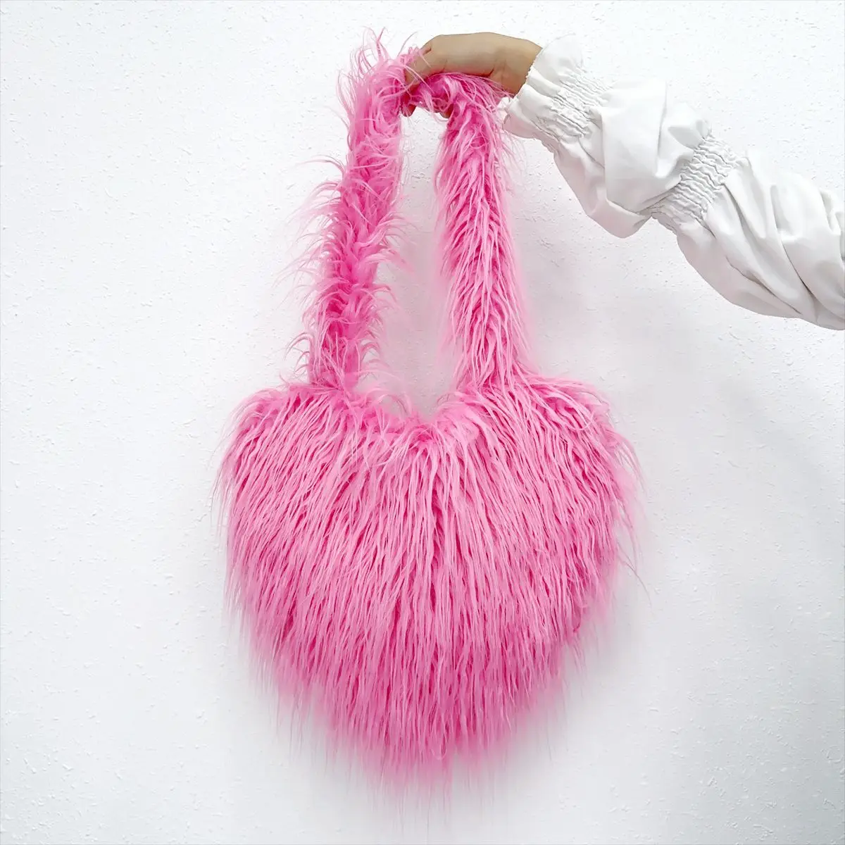 Women's Fluffy Plush Shoulder Bag Faux Fur High-capacity Trend Female Shopping Bag Winter Warm Heart-shaped Handbag and Purse 2