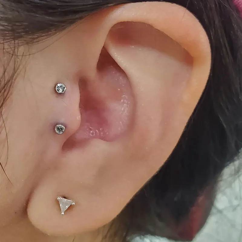 Body Piercing Jewelry ASTM F136 Titanium PIERC Circular Ear Lip Studs with Natural Stone Top Labret Tongue Nose Stud Earrings Body Piercing Jewelry