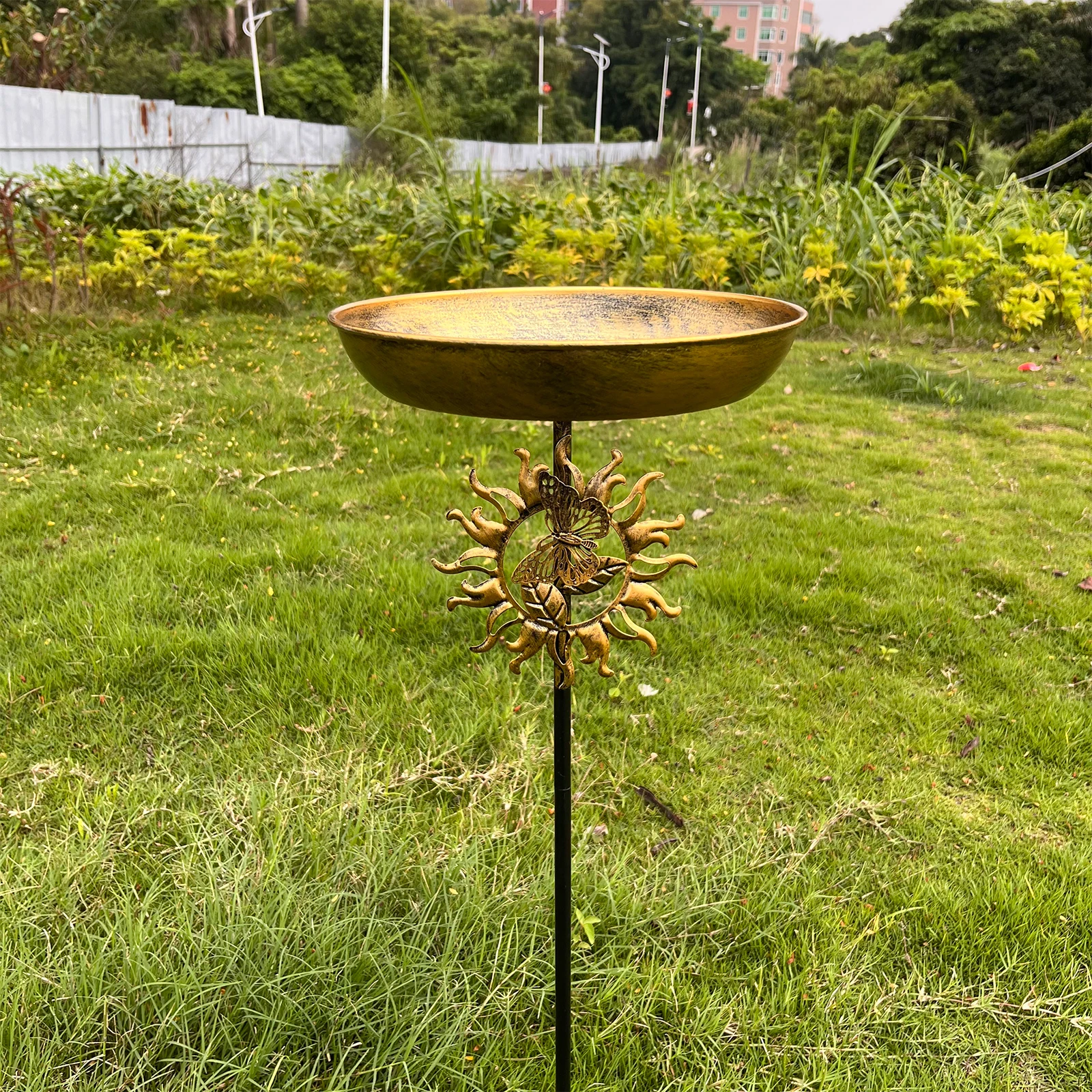 1개 철제 정원 새 목욕통 - 장 새 물통, 먹이 트레이, 마당 정원, 테라스 및 잔디밭에 적합, 봄과 여름 장식, 새 애호가와 정원 애호가를 위한 이상적인 선물