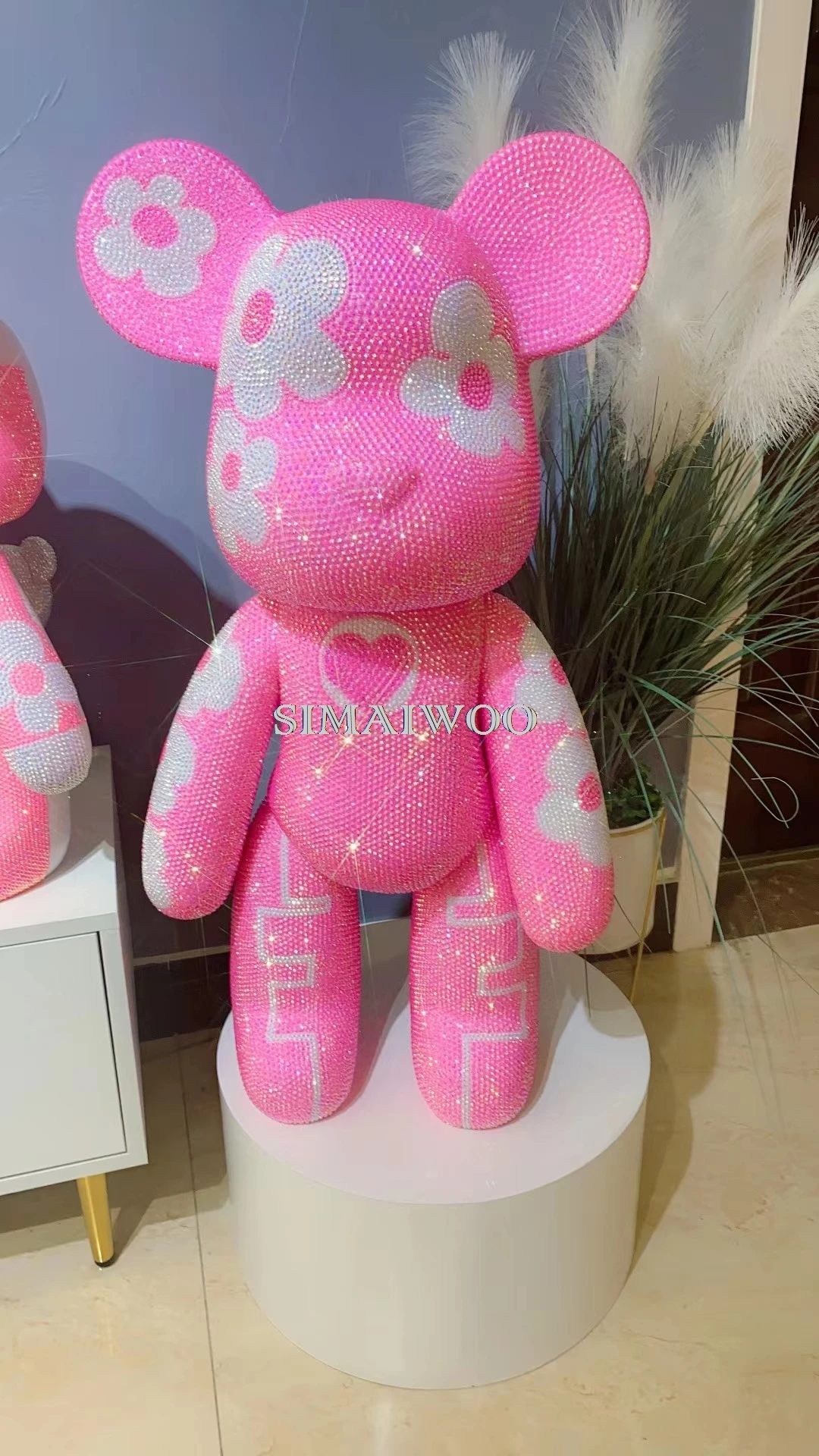 Mit Diamanten besetzte Bärenfigur, rosa Pfirsichblumenmotive, Skulptur, handgefertigtes Strass-Mosaik, Kunsthandwerk, Weihnachtsgeschenk, Heimdekoration – Detail 8