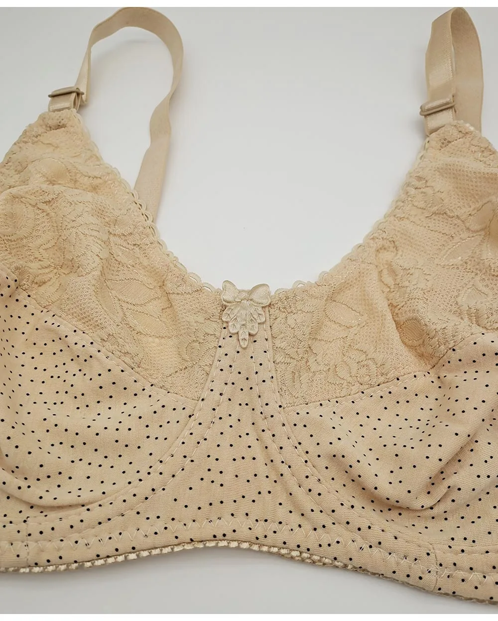Lingeries sexy hot Women's Lace Bra Minimizer Bras For Women thin Cup Non Lined underwire Floral Embroidery for Female C22