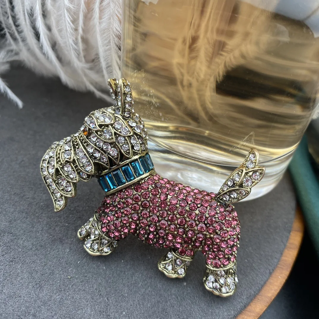 Vintage Zircon Inlaid Stylish Versatile Dog brooch