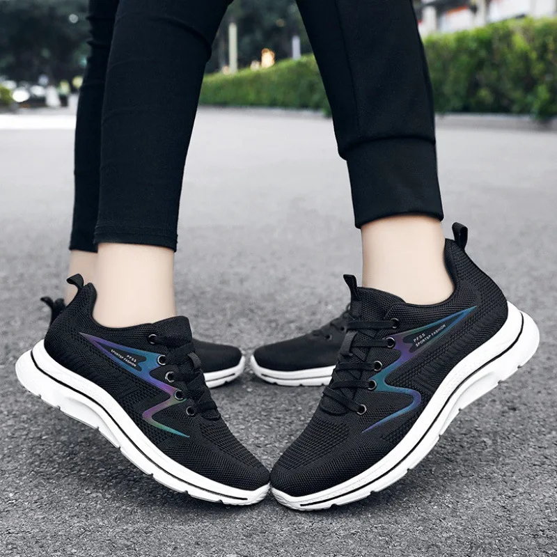 2022 Men Running Shoes Breathable Casual Shoes Outdoor Light Weight Sports Shoes Casual Walking Sneakers Tenis Women Shoes