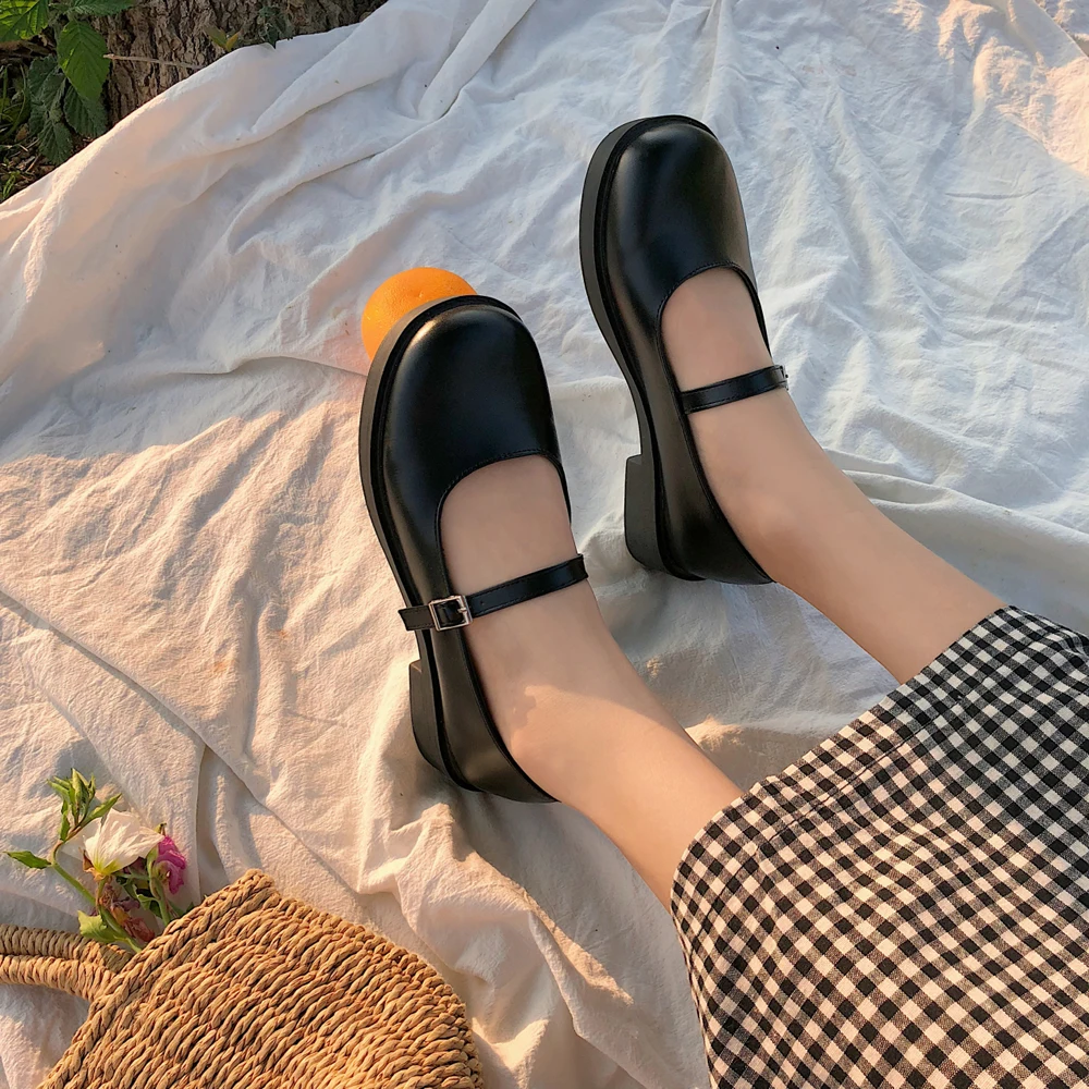 

Low heel Mary Jane shoes women's retro 2023 spring new one-word buckle round head all-match student jk uniform leather shoes