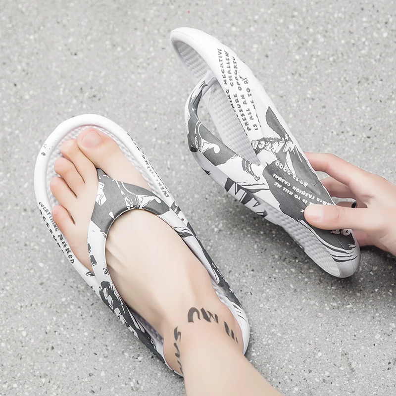 تنفس الشاطئ شبشب رجالي حجم كبير للجنسين الوجه يتخبط الصيف الترفيه الشرائح أحذية رجالي خفيفة الوزن الصنادل الناعمة Zapatillas