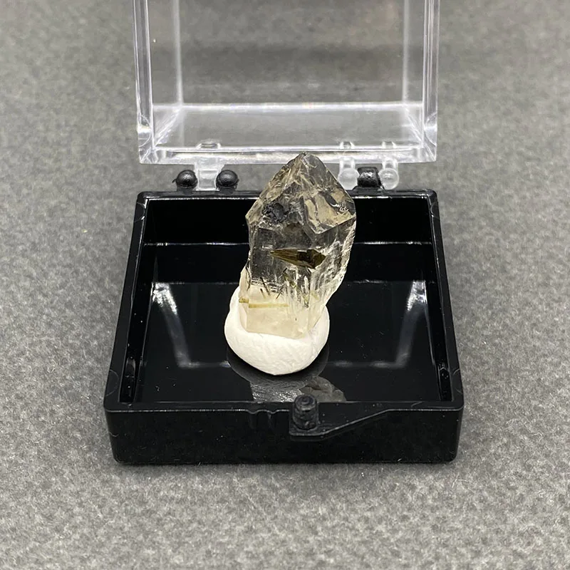 100%  Natural Green tourmaline Mineral Specimens Stones and Crystals Healing Crystal   +Box size:35*35*35 mm