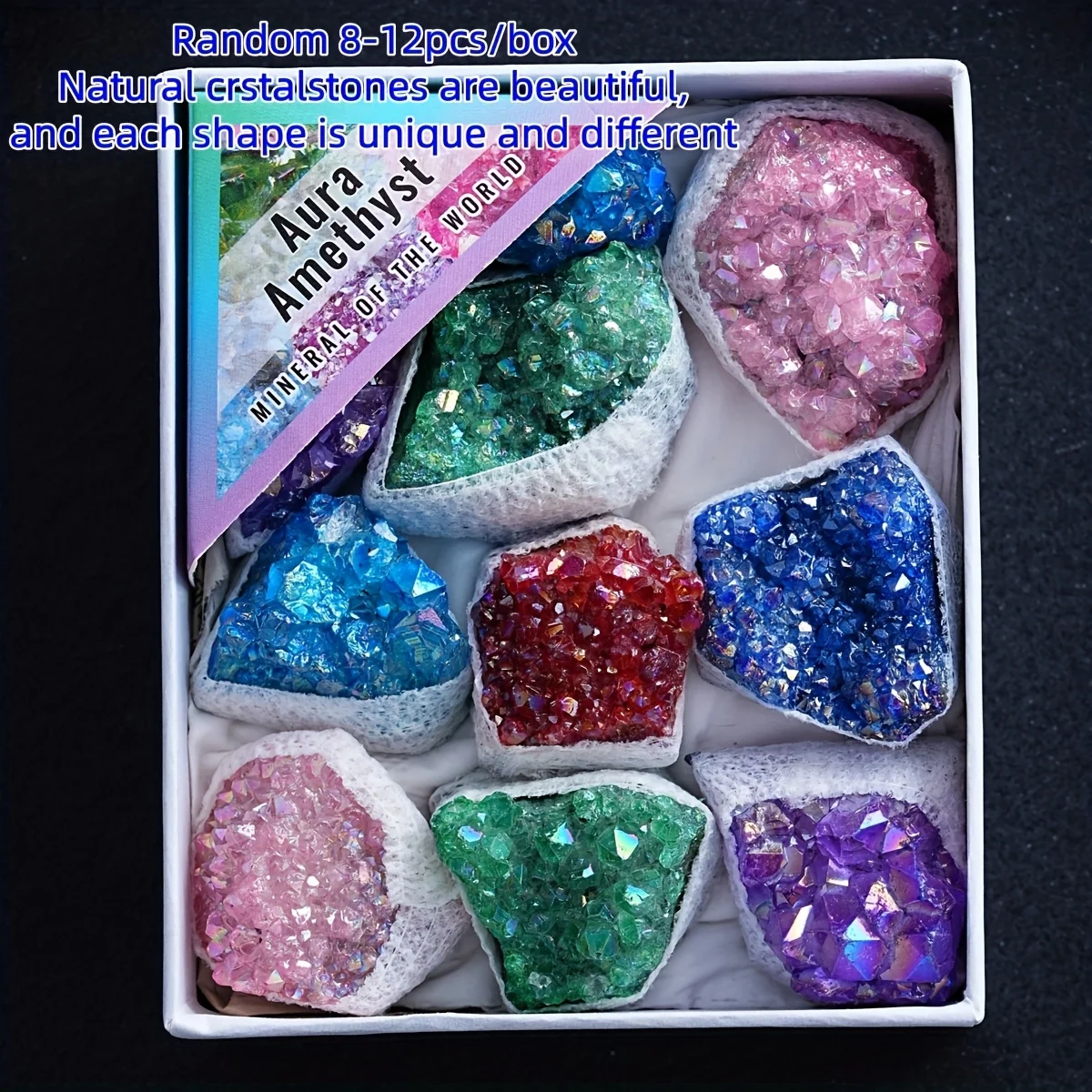 Doğal, düzensiz şekilli, renkli kristal taşlardan oluşan bir set, yatak odası dekorasyonu, masaüstü süsleri, ev örnekleri için uygundur.