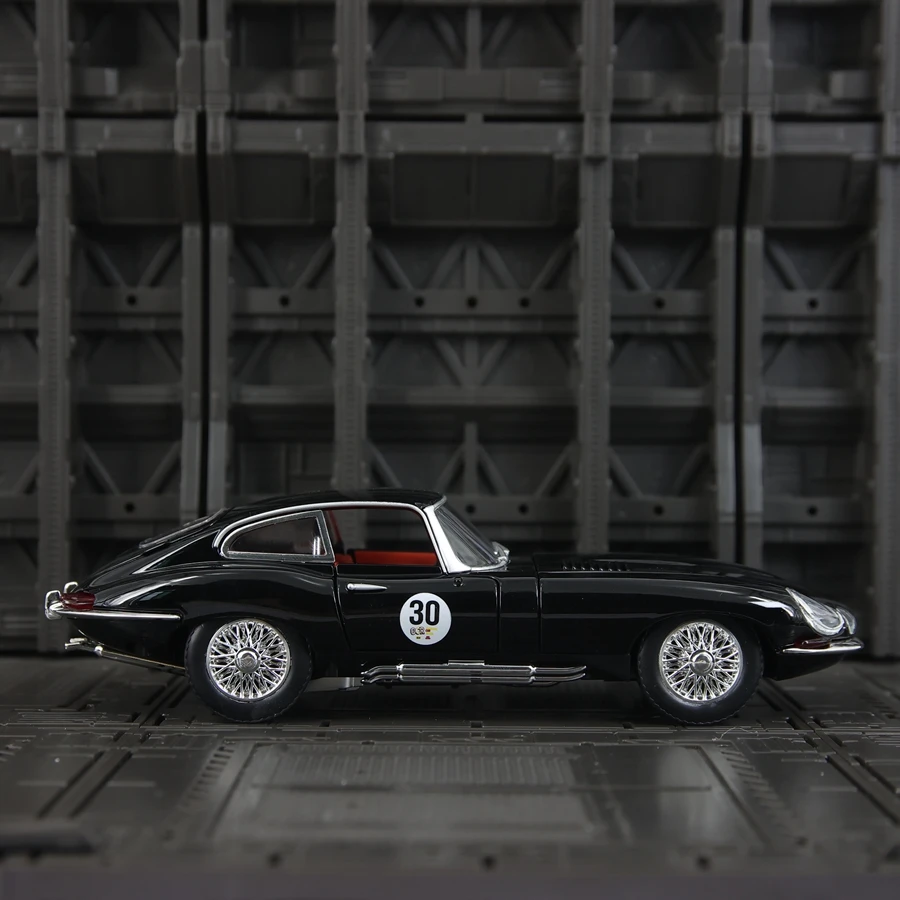 1:24 Simulation Jaguar E-Type Legierung Supersportwagen Modell drehen Ton und Licht Auto Dekoration Geburtstagsgeschenk – Detail 12