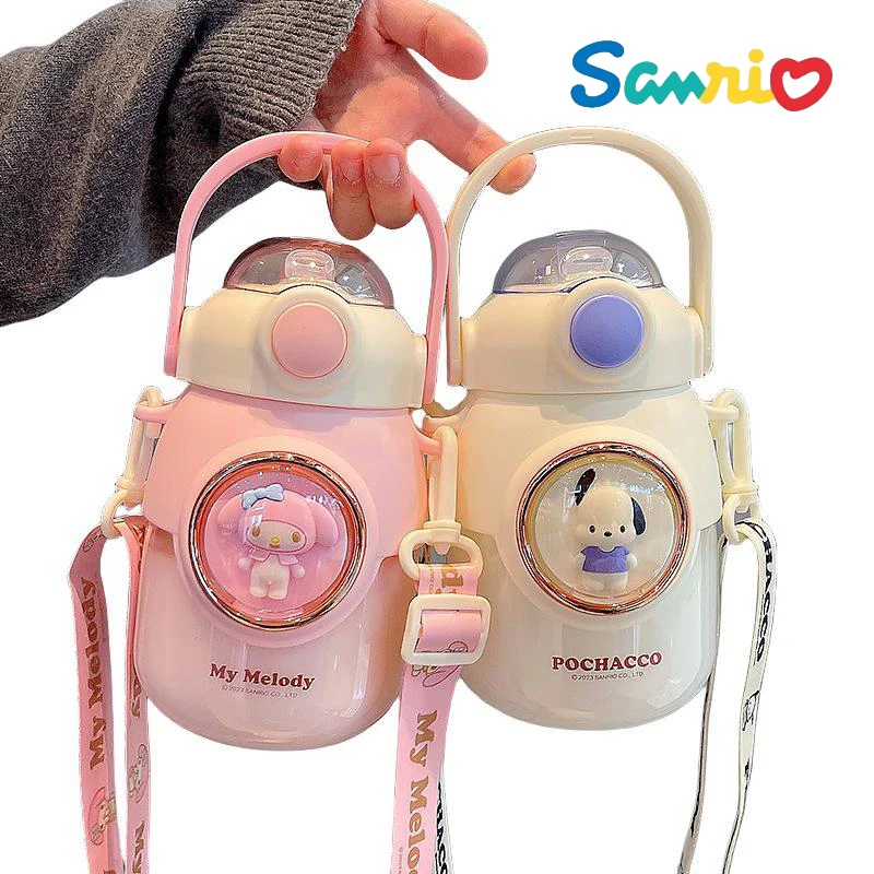 

Sanrios My Melody Cinnamoroll Convenient Kids Straw Water Cup Space Capsule Plastic Cup Large Capacity Elastic Lid Sports Kettle
