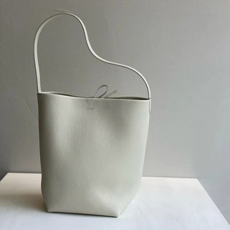 Tote bags For Women Real Leather Large-capacity Bucket Bags Female Shopping bags Soft Leather Big Handbags For Women Beach Bags