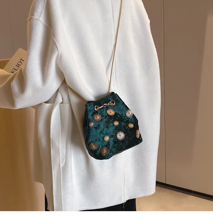 Nuove borse da donna Secchiello Elegante borsa Veet Tote Borsa a tracolla con tracolla a catena dorata_voghion.com