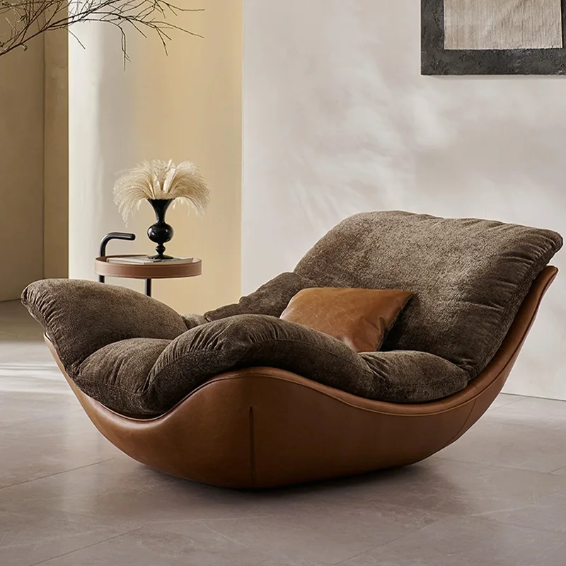 Minimalist Leather Lounge Chair 3