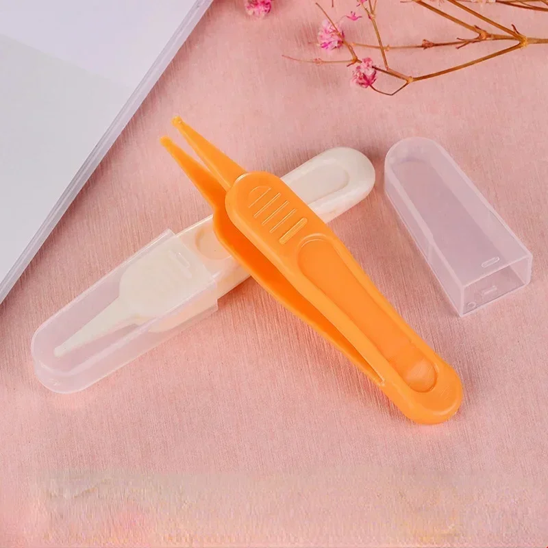 Kids Safety Tweezers Cleaning Forceps Baby Plastic Tweezers Nose Cleaner Tool Toddler Nasal Cavity Care Supplies