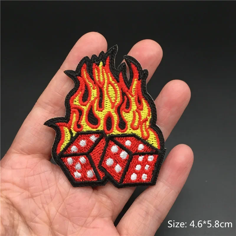 Xunhui, 10 toppe a forma di cuori rossi, tema amore, toppe termoadesive per vestiti, ricamate, applique per indumenti