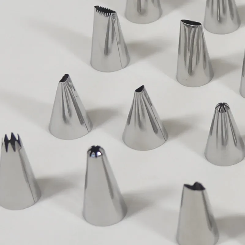 Cake Decorating Tip Set Cake Icing Nozzles Baking Nozzle Set Cake Decorating Nozzle Set 6/10/24/35Pcs/Lot New Qualified Cake Decorating Icing Piping Nozzles Large Stainless Steel Pastry Tips Set Kitchen Baking Tools