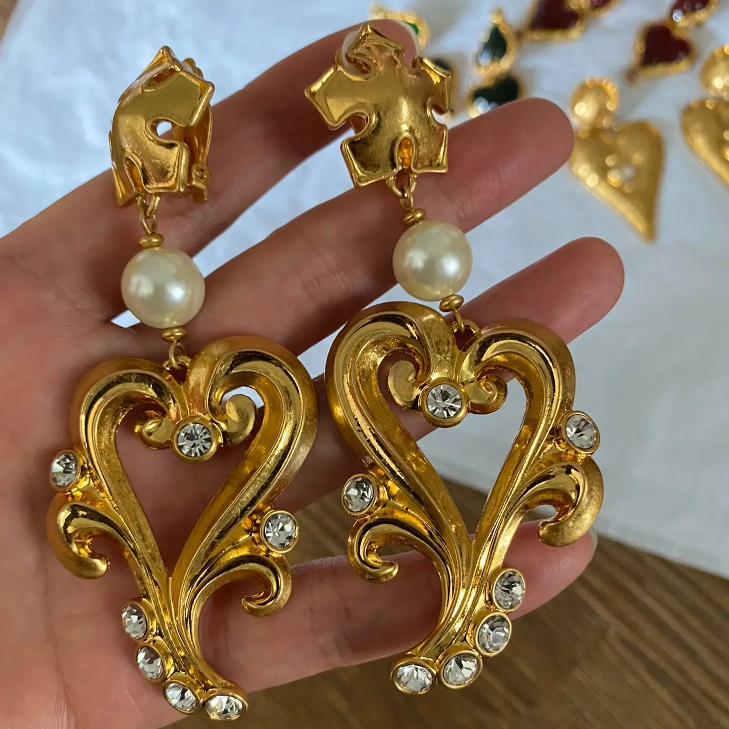 

Europe Exaggerate Pearl Crystal Heart Long Earrings 24K Gold Plated Large Ear Clip Women Vintage Jewelry Trendy