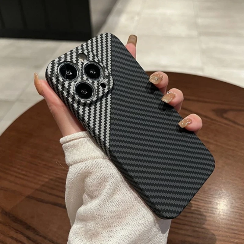 Funda-de-tel-fono-mate-con-textura-de-fibra-de-carbono-carcasa-dura-a