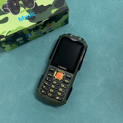 YEEMI Q5 4G Button Phone 2.4inches Dual SIM Card HD Call Camera FM LED Flashlight LTE Type-C Triple-proof Outdoor Mobile Phone - Image 3