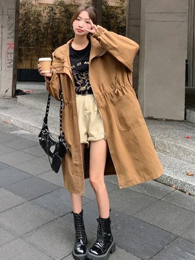 

LANMREM Khaki Mid Length Loose Windbreaker Women Fashion Hooded Drawstring Gathered Waist Trench 2024 Spring New Clothes 2AA4438