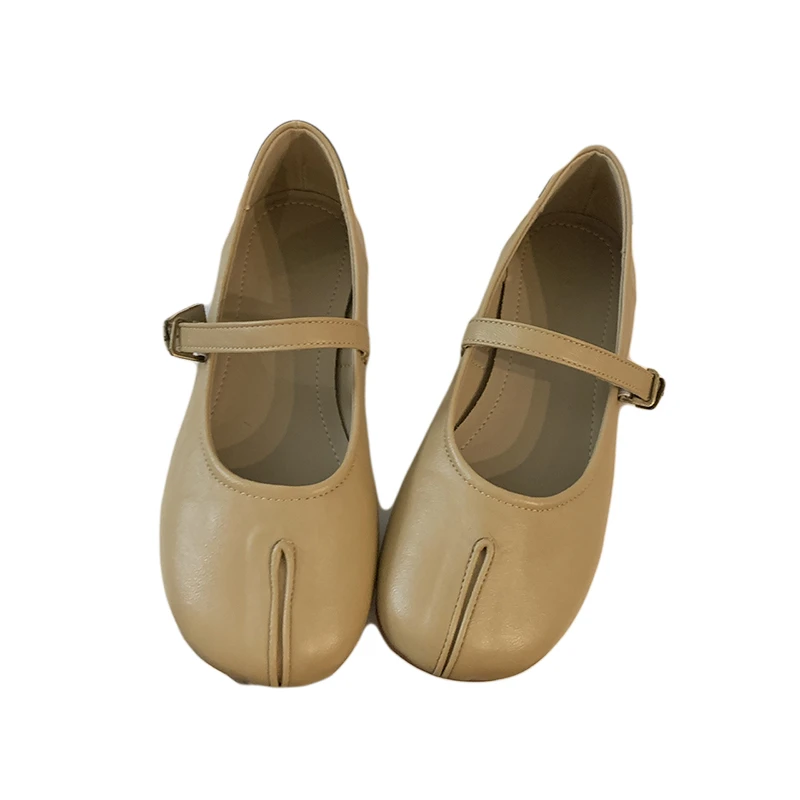 Novelty Split Toe Flat Shoes Woman Quality Leather Mary Janes Japanese Style Trotters Flats Ankle Bele Tabi Ninja Loafers Women 5