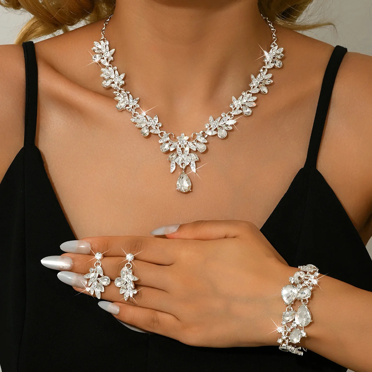 طقم غولدن فلور دياموند