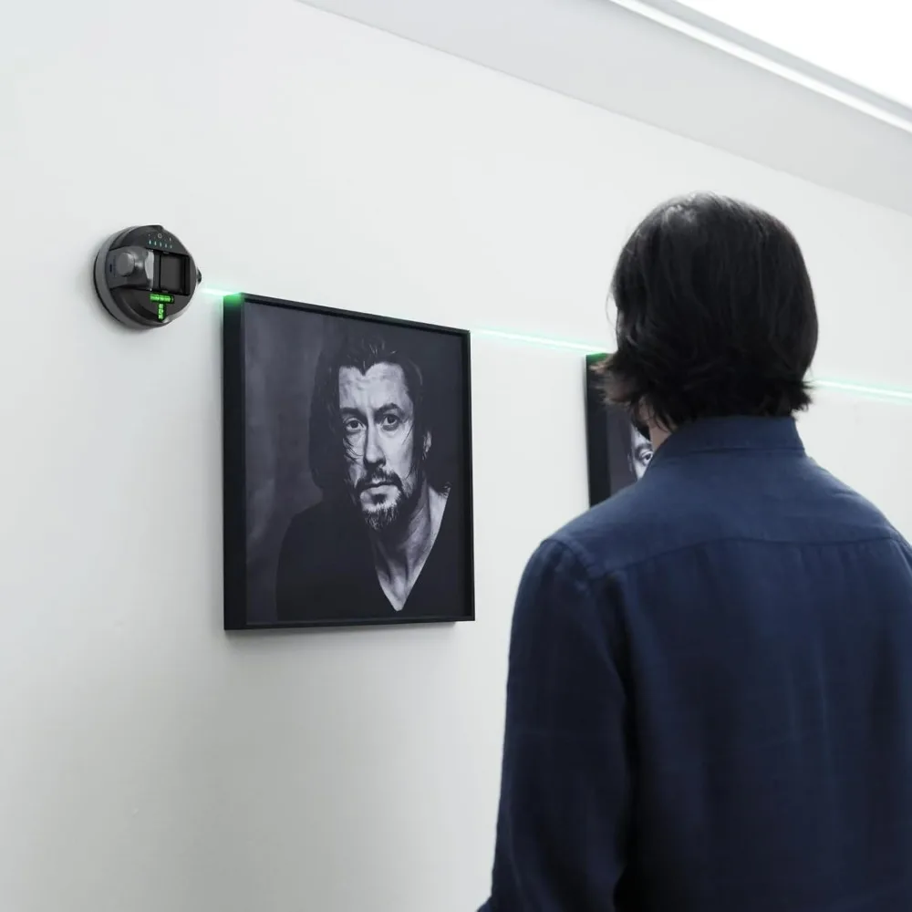 Hozo M-Cube02 Laser Level with Green Beams, 360-Degree Rotating Base, and Wall Mount for Precision