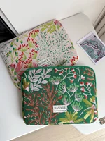 Style frais et simple avec motif de fleurs de Gesang en relief, housse pour ordinateur portable, tailles 11/13/15 pouces, excellent article pour la rentrée scolaire, adapté au campus et aux bureaux, style féminin 4