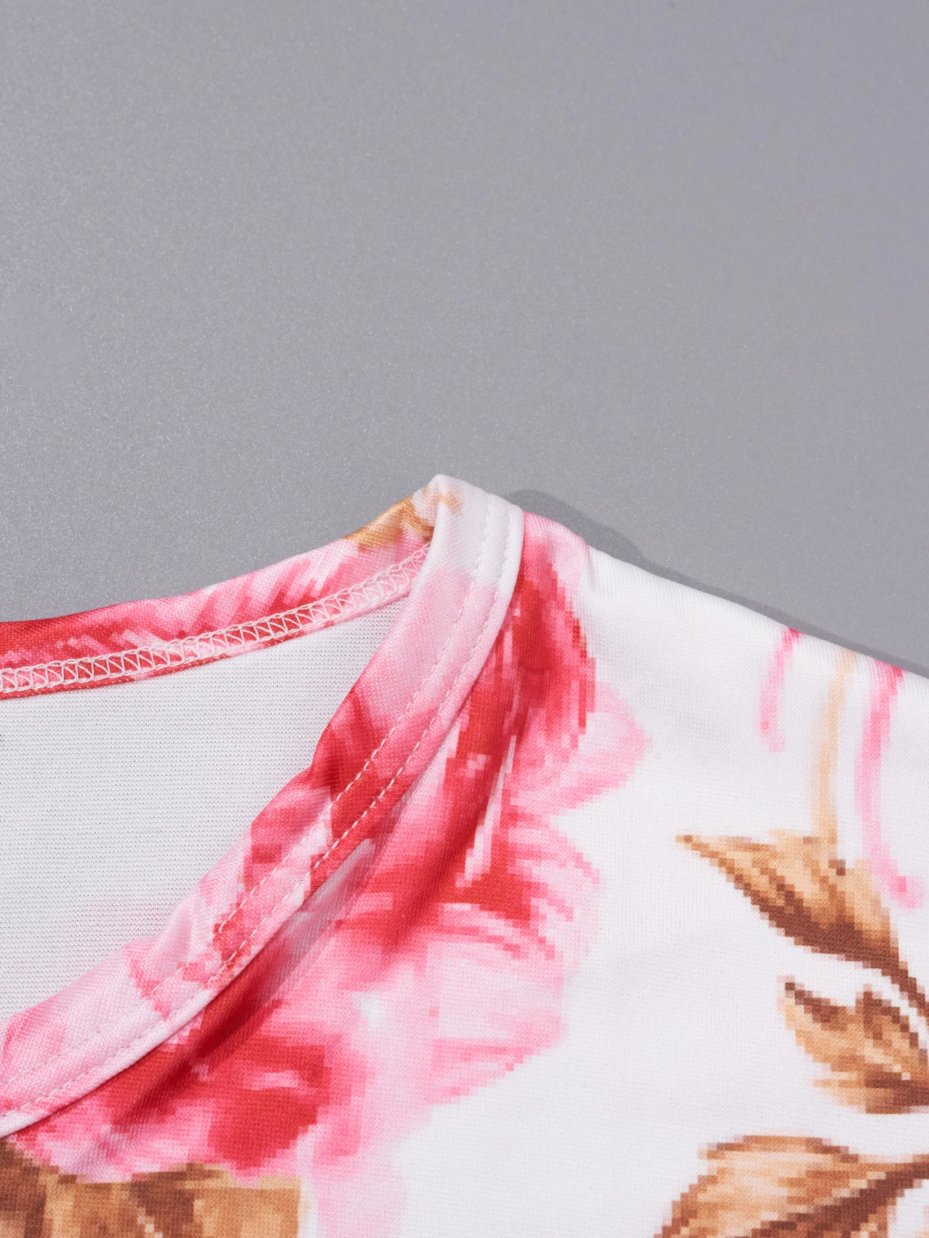 Large size women's elegant floral print short sleeved pajamas, pajamas, and home clothing