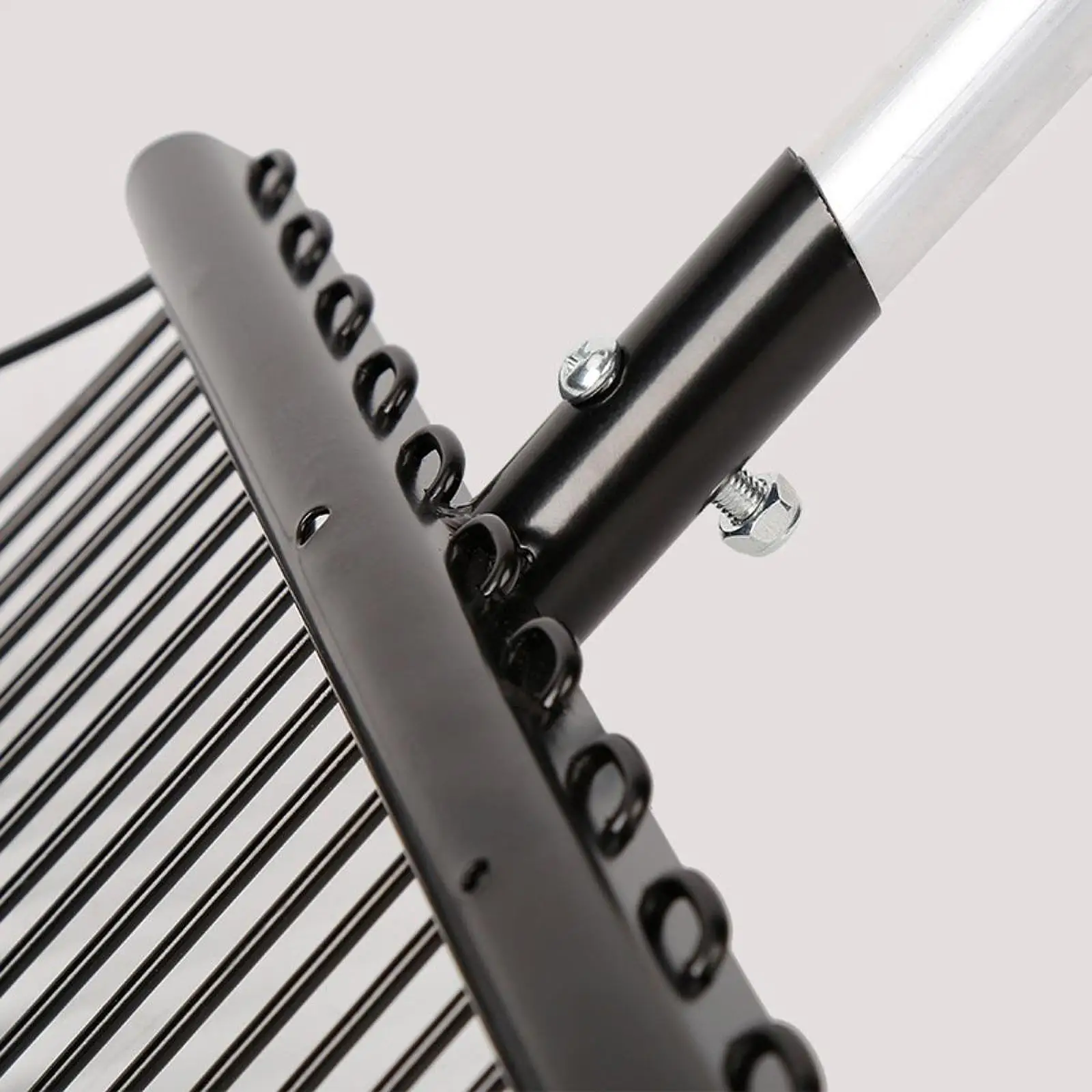Iron Manure Fork Horse Stable Manure Rake Replacement Sturdy Fork Equipment Pitch for Farm Horse Stall Grass and Hay