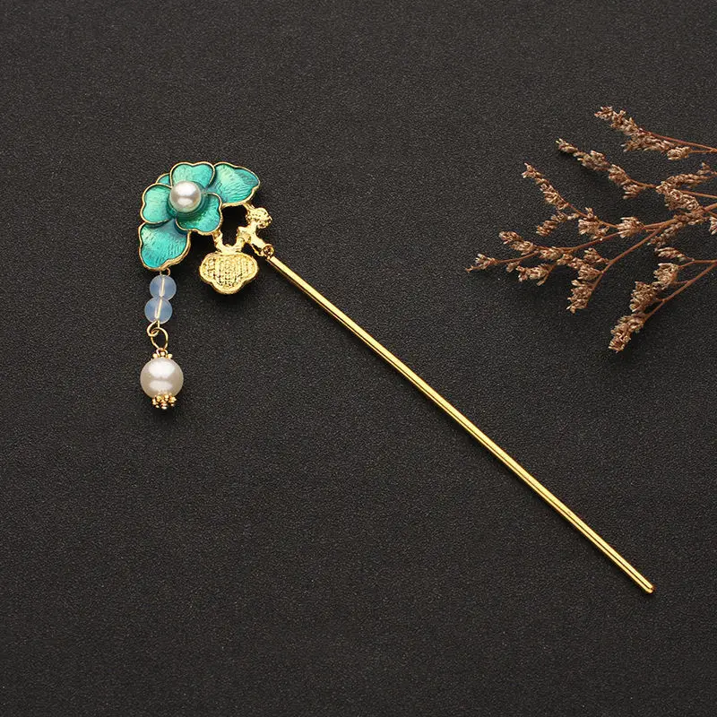 Womens Crystal Hair Clasp Flowers Shape Design Y2K Silver Step Shake Hanfu Hair Stick with Tassel Headwear Hairpins Jewelry